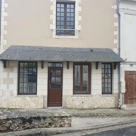 Vue Sur L'eglise Saint-symphorien Apartment *